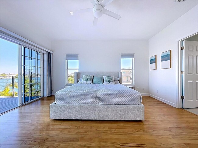 Building Photo - 8485 Blind Pass Dr