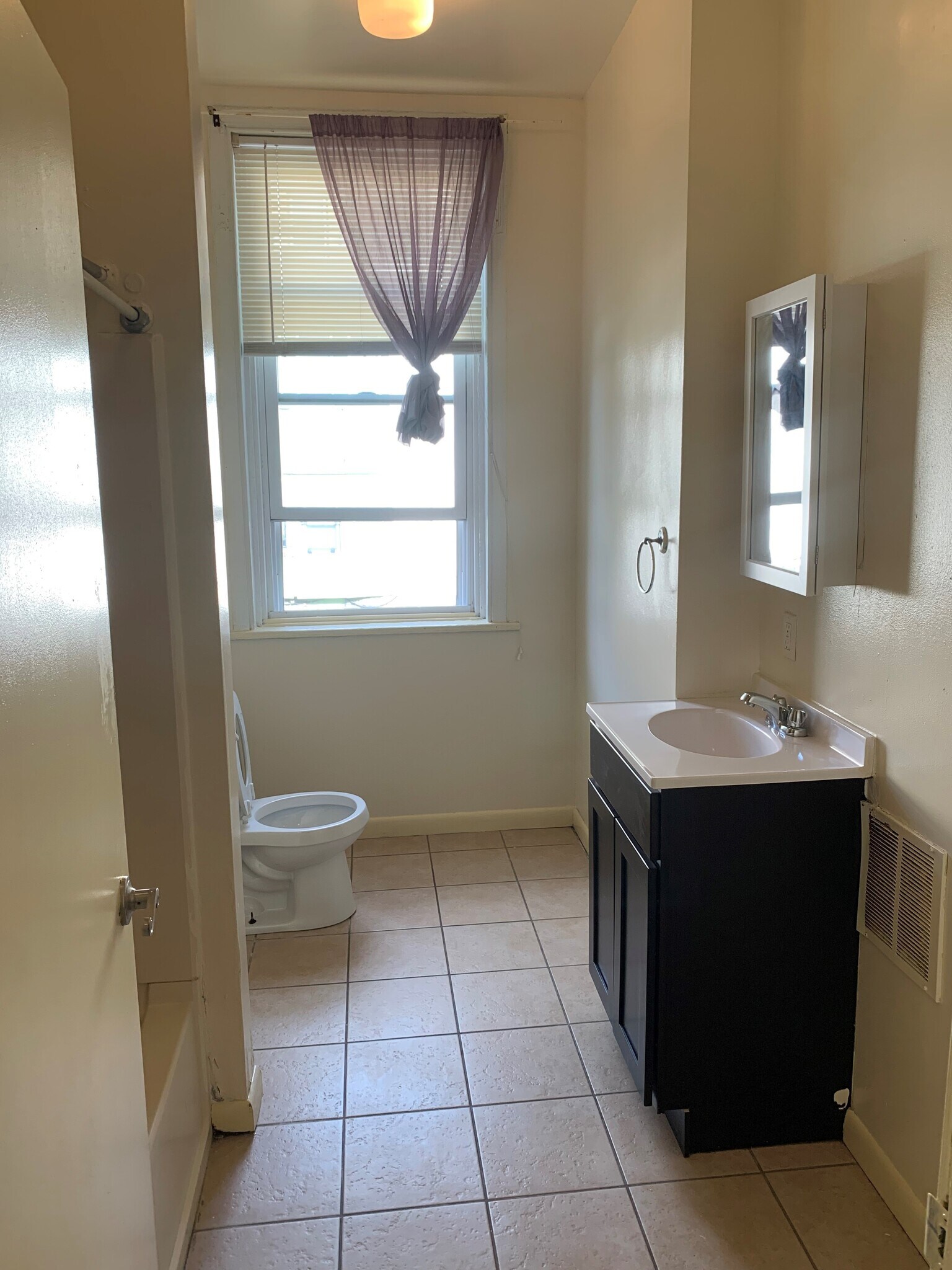 Building Photo - 4047 Spruce St