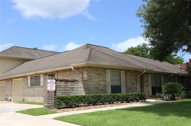 Building Photo - 17122 Blackhawk Blvd