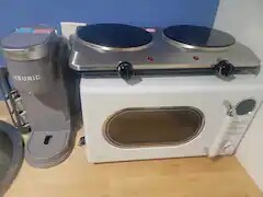 Building Photo - 1053 N Eastman Ave