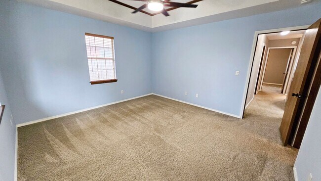 Building Photo - Inviting Home with Bonus Workshop Space!