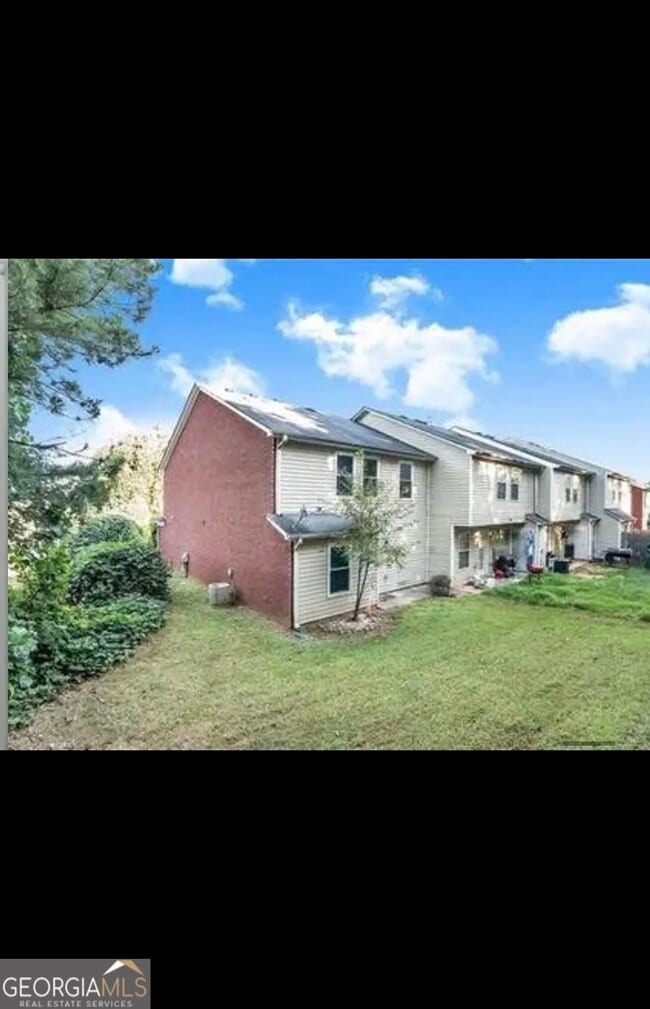 Building Photo - 5563 Windfall Ln