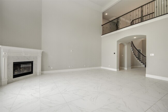 Building Photo - 26510 Crimson Bluff Ln