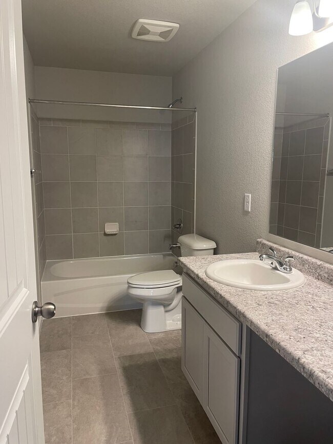 Building Photo - Chapel Heights townhome
