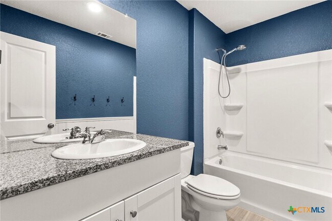 Building Photo - 2844 Rosefinch