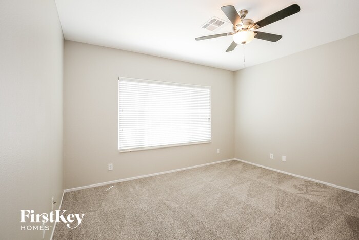 Building Photo - 8900 Magnolia Point Ct