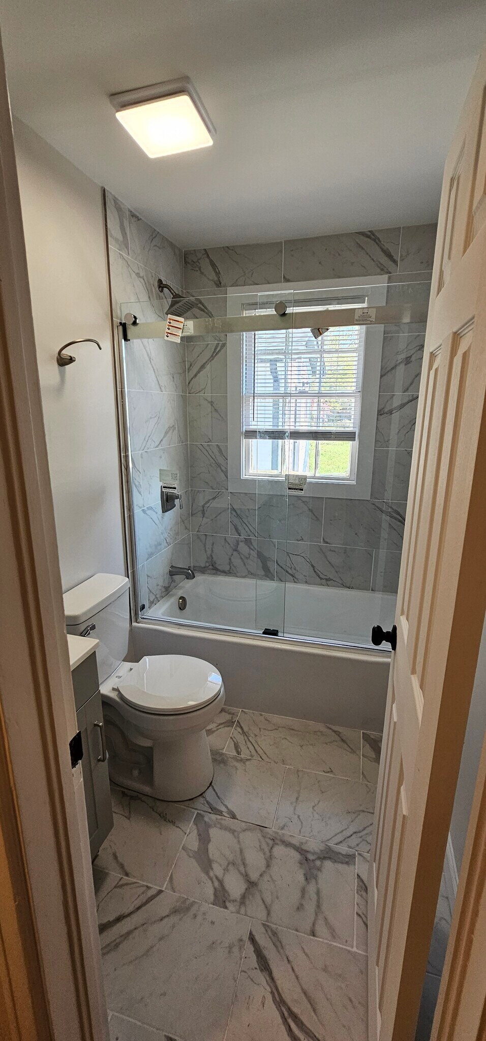 Building Photo - 3820 Montgomery Ave