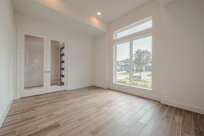 Building Photo - 29803 Breezy Pnes Lp