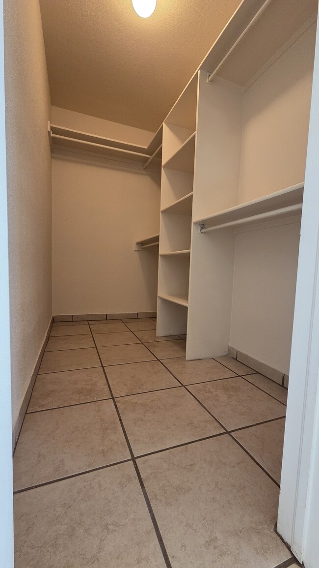 Building Photo - 12340 Tierra Arroyo Dr