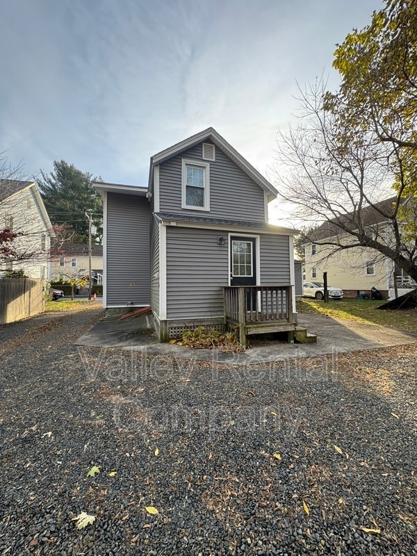 Building Photo - 123-125 Williams St