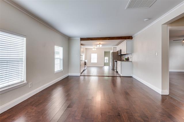Building Photo - 708 S Willomet Ave