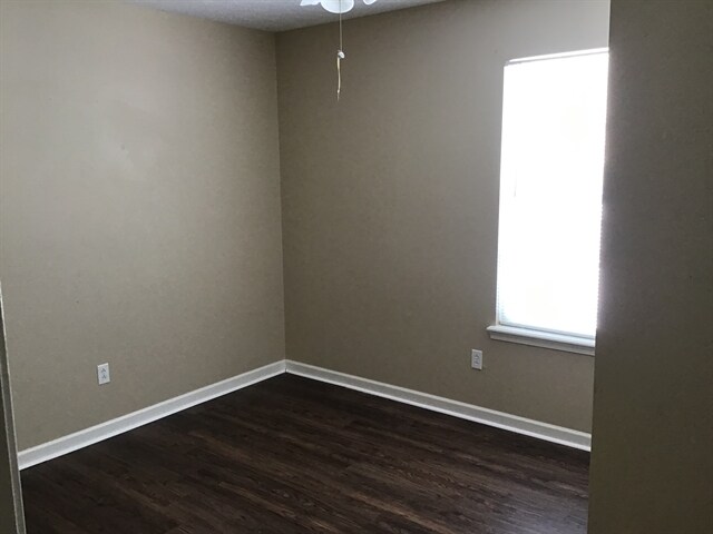 Building Photo - 6305 Blakeview Dr