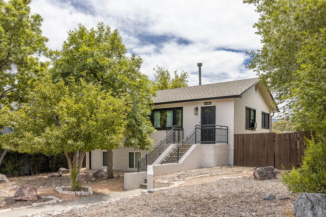 Building Photo - 2429 W Saint Vrain St