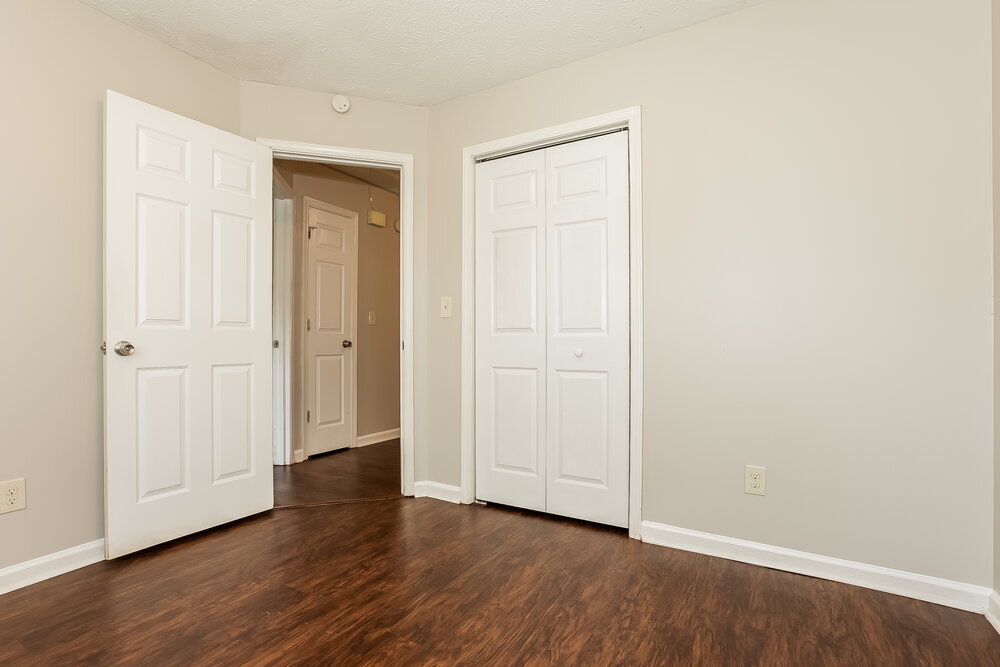 Building Photo - 225 River Birch Dr