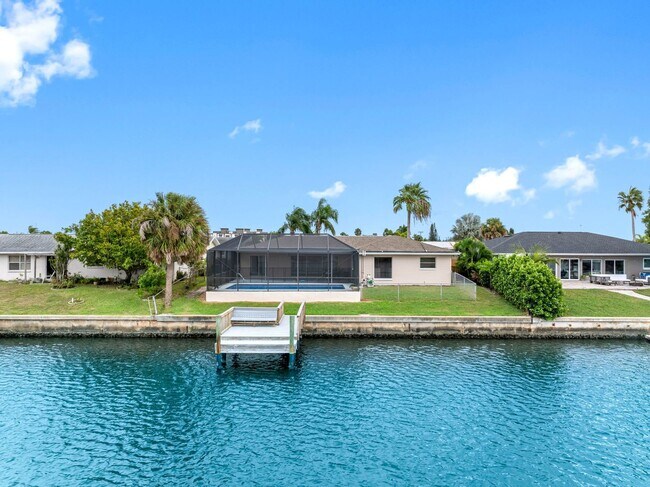 Building Photo - Sailboat-Ready Waterfront Home with Spectacular Scenic Views