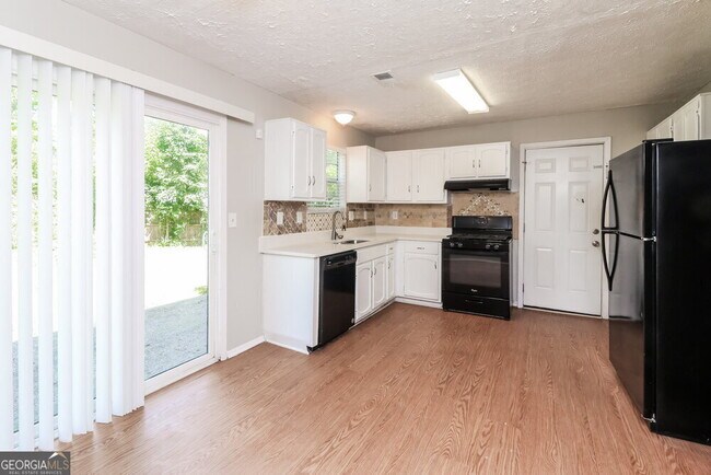 Building Photo - 1630 Carrie Spring