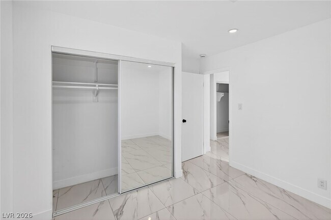 Building Photo - 4578 Churchfield Cir