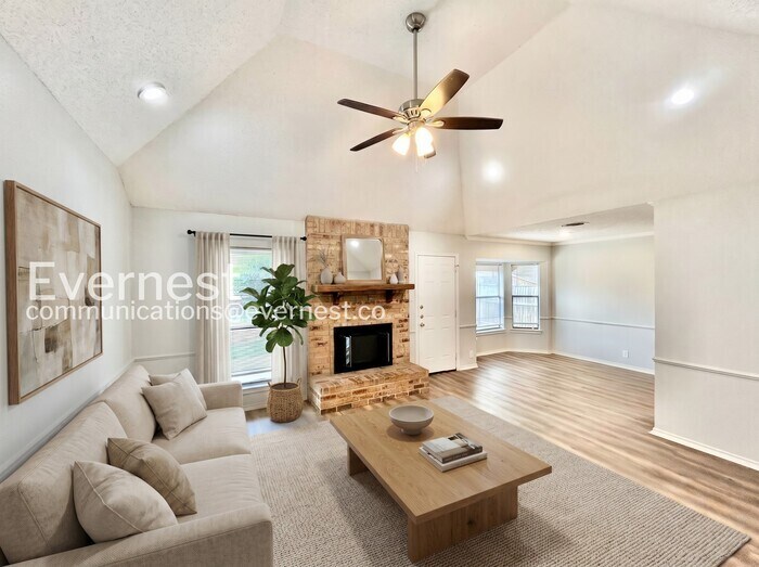 Building Photo - 7316 Glen Haven Dr