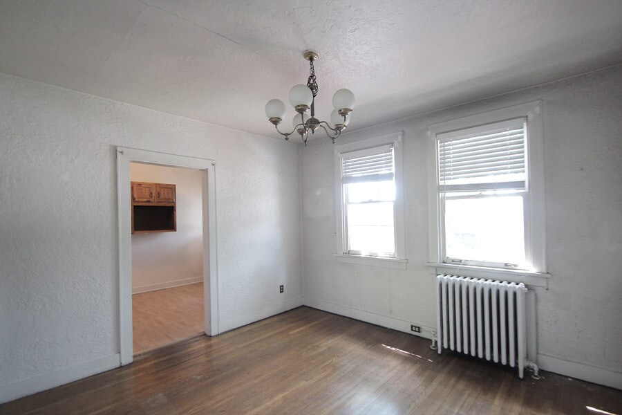 Building Photo - 8007 St Lawrence Ave