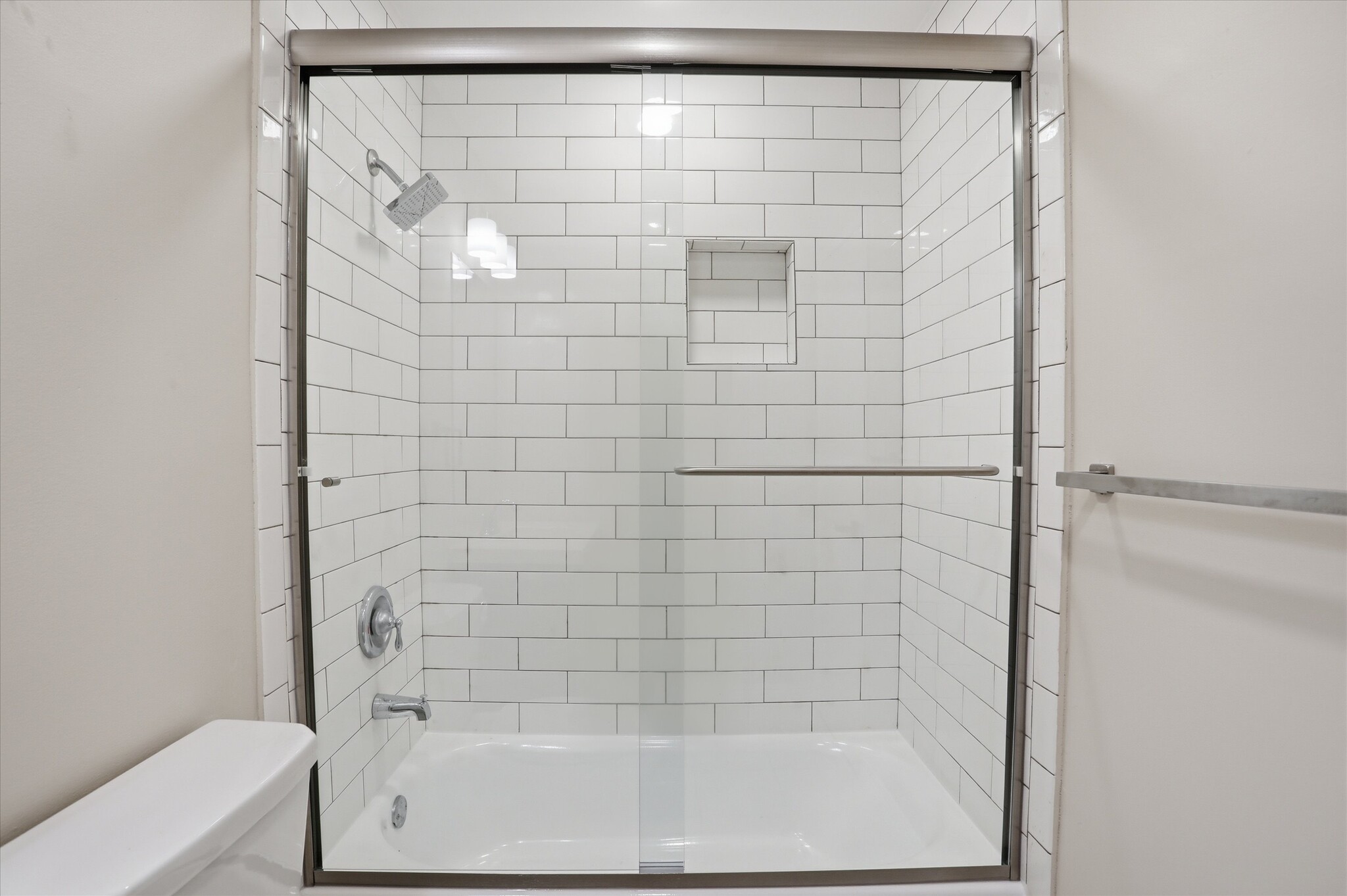 Building Photo - 840 Bonita Ave