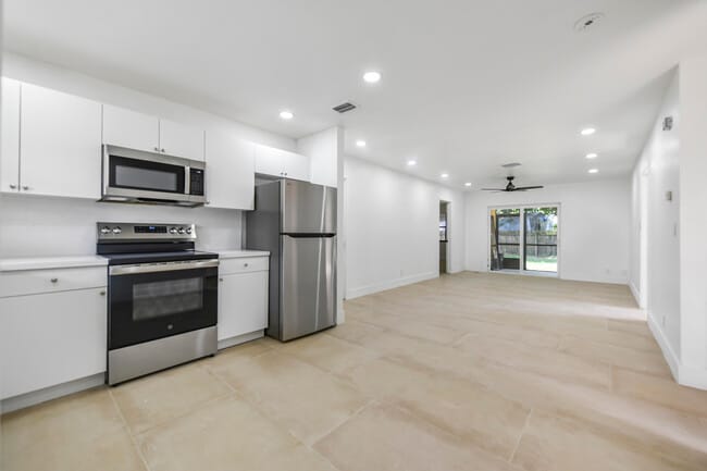 Building Photo - 12452 Guilford Way