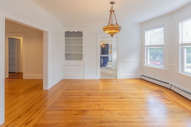 Building Photo - 375 Lafayette St