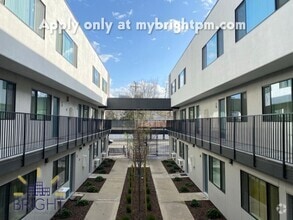 Building Photo - Fully remodeled studio apartment in gated ...