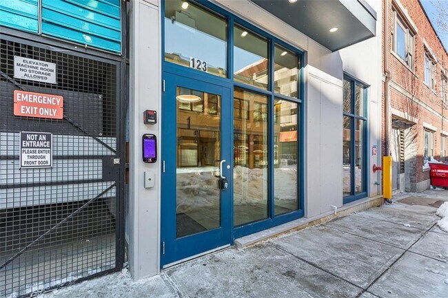 Building Photo - 71 Richmond St