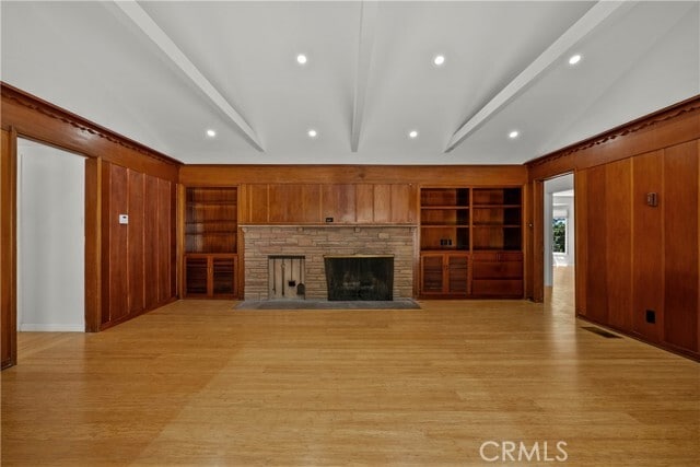 Building Photo - 523 Meadows Dr