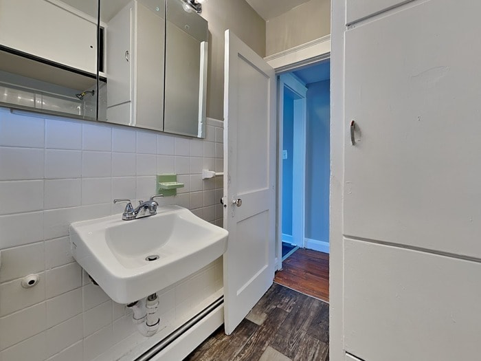 Building Photo - 7402 School Ave