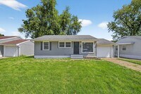 Building Photo - Section 8 Accepted