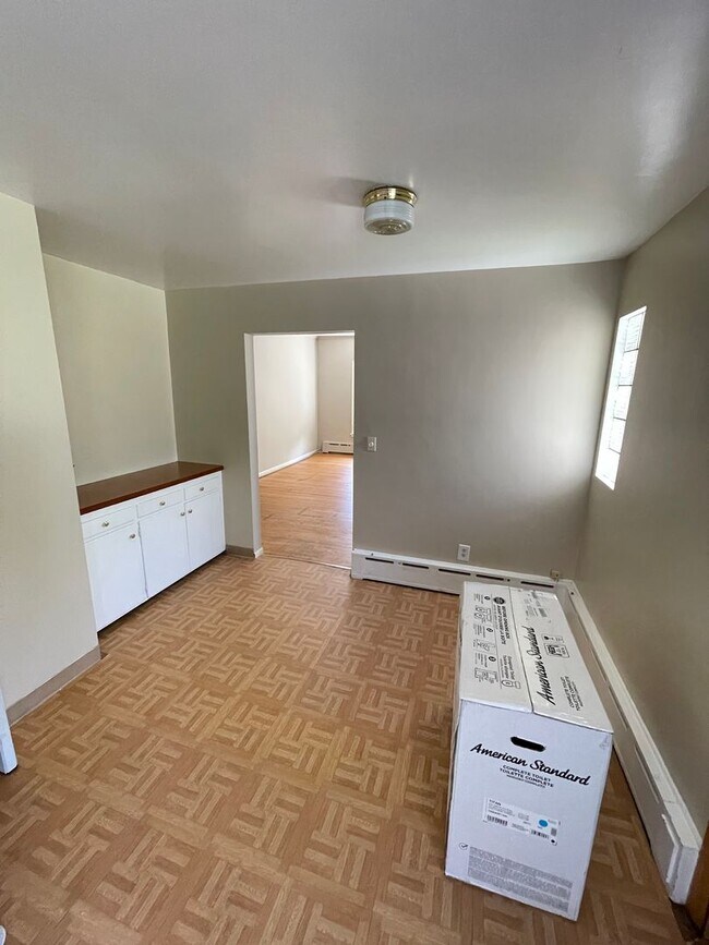 Building Photo - 601 Woodland Ave