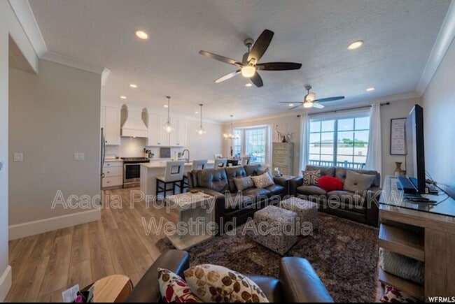 Building Photo - 3713 N 60 E