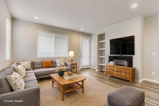 Building Photo - Don't wait! Beautiful 2 Bedroom 2 Bathroom...