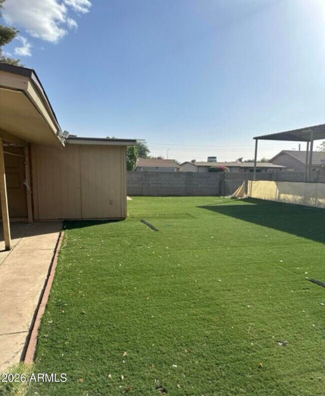 Building Photo - 2916 N 87th Ln