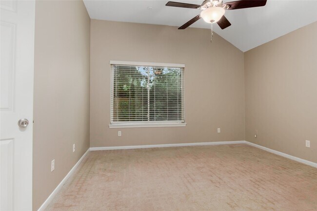 Building Photo - 3435 Beech Point Dr