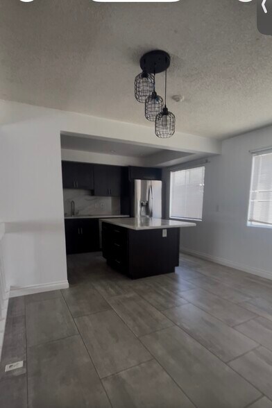 Building Photo - 2510 Voorhees Ave