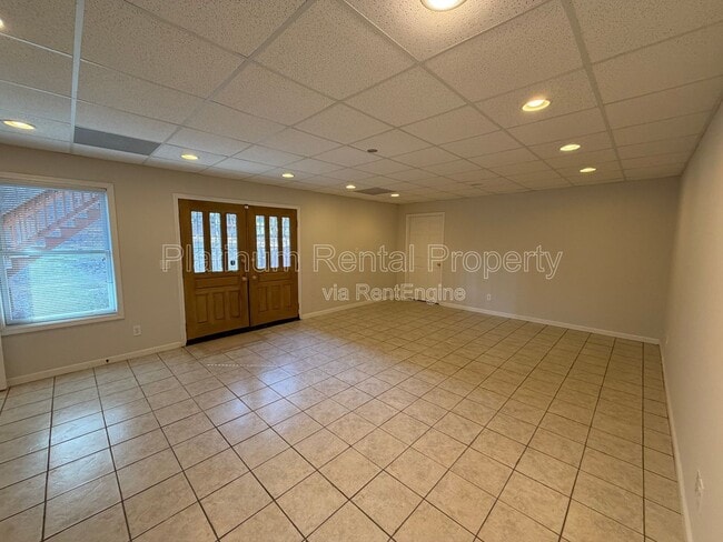 Building Photo - 3440 Alexander Cir