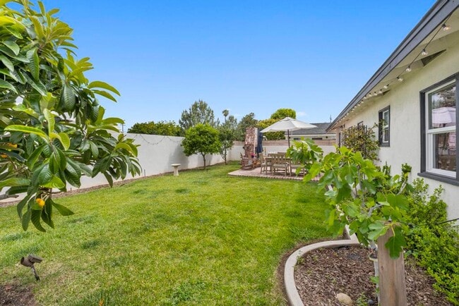 Building Photo - Open Concept 3 Bedroom, 2 Bath Craftsman H...