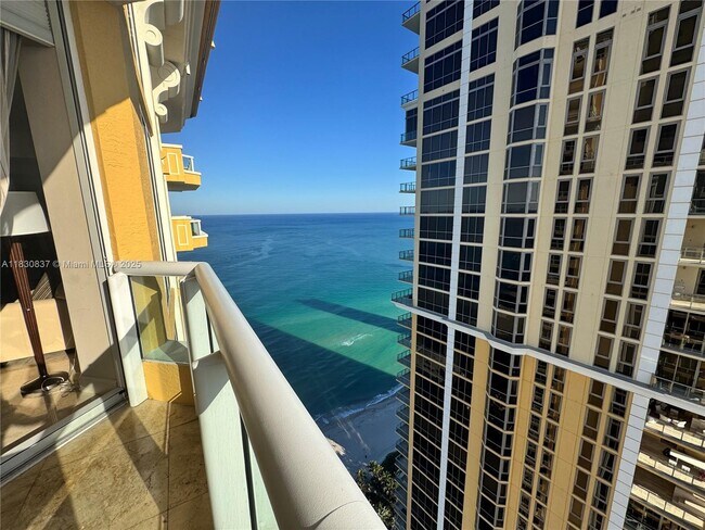 Building Photo - 17875 Collins Ave