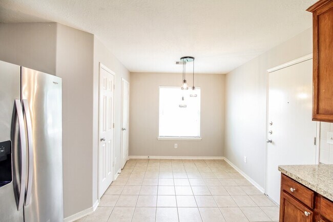 Building Photo - 3705 Burwood Ct