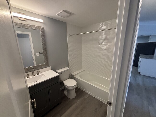 Building Photo - 4022 Beaver Ln