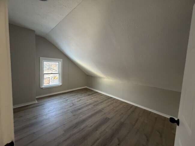 Building Photo - 3193 W 50th St