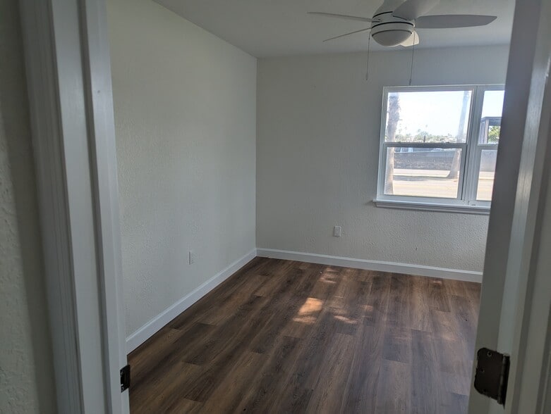 Building Photo - 2706 Pass a Grille Way