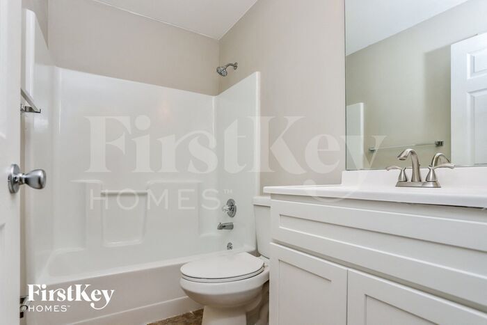 Building Photo - 3862 Gallo Dr