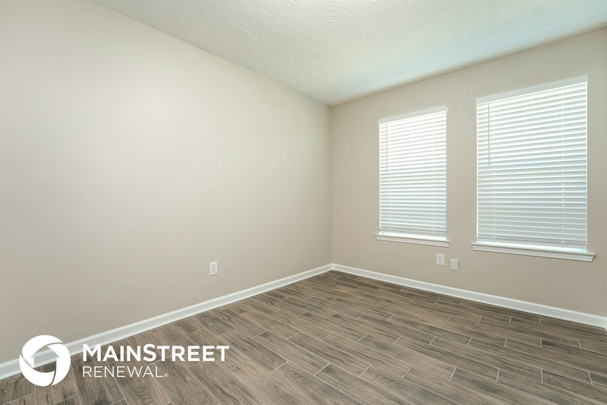 Building Photo - 2729 Maple Grove Dr