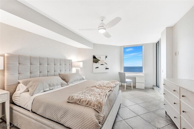 Building Photo - 7225 Pelican Bay Blvd