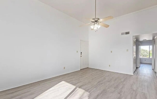 Building Photo - 3500 Hayden Rd