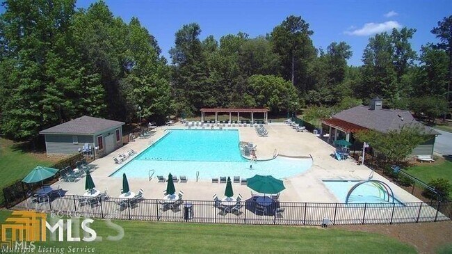 Building Photo - 110 Freeman Forest Dr