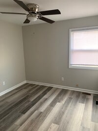 Building Photo - 1734 Kelly Ln